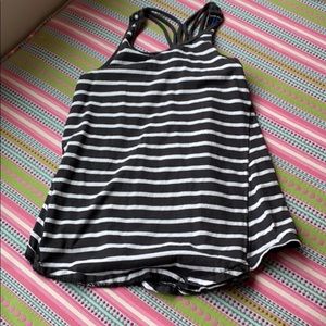 Black and white Ivivva top. Size 8